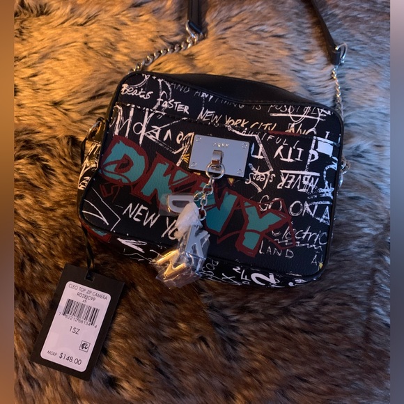 NEW DKNY Cleo Top Zip Camera Handbag Shoulder Purse Chain Strap Tattoo New York - Picture 2 of 15